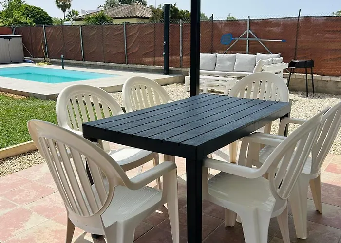 Casas Privadas Con Aire Acondicionado & Piscina Privada Будинок відпочинку *